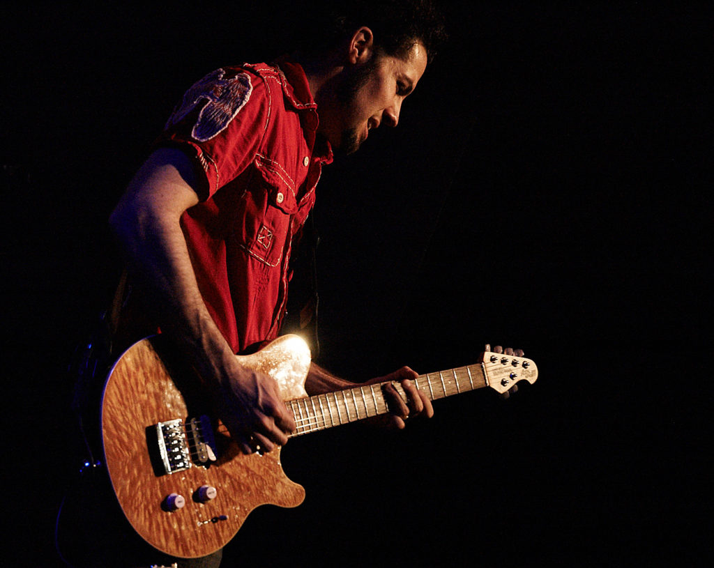 Hamilton Loomis playing guitar